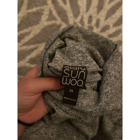 Knit Gray Ciara Sun Woo Turtleneck Cold Shoulder Sweater Top - Picture 4 of 4